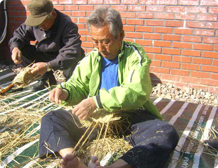 짚신삼기